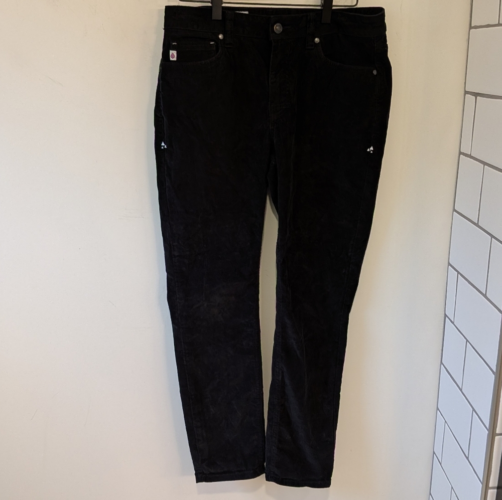 Stio Women's Black Rivet Corduroy Pants 8 Short Outdoor Camping Hiking Gorpcore